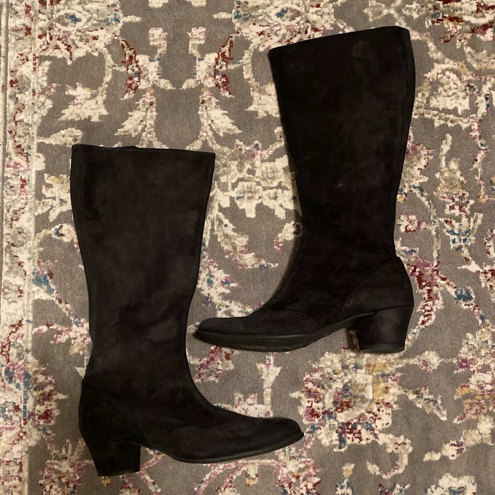 Archie LN black suede knee high boots